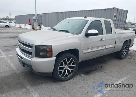 2009 Chevrolet Silverado 1500 Lt from USA, damaged, VIN 2GCEC29J391108277